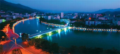 虎年女孩取名柚字可以吗（柚适合女孩名吗）