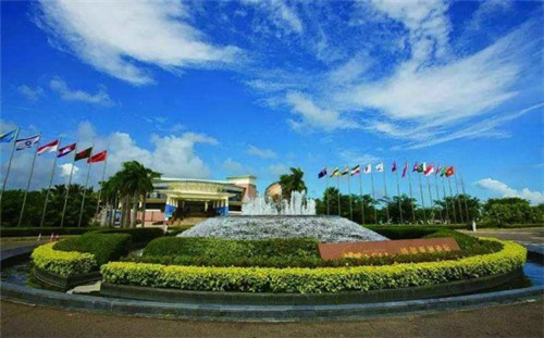 cf手游光之刃厉害吗（cf手游光之刃厉害吗值得买吗）